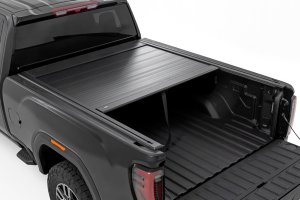 GMC Sierra 3500 HD Manual Retractable Bed Cover - Rough Country - Matte Black - '20-'26